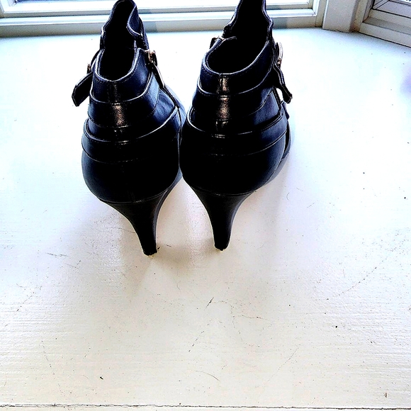 Vince Camuto Black Ankle Boots - Picture 3 of 5